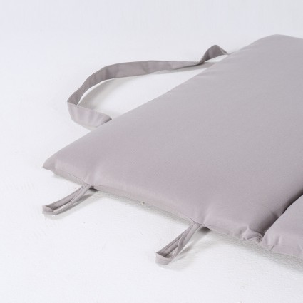 Almofada de praia na cor pedra repelente de agua medidas 180x60x3 cm