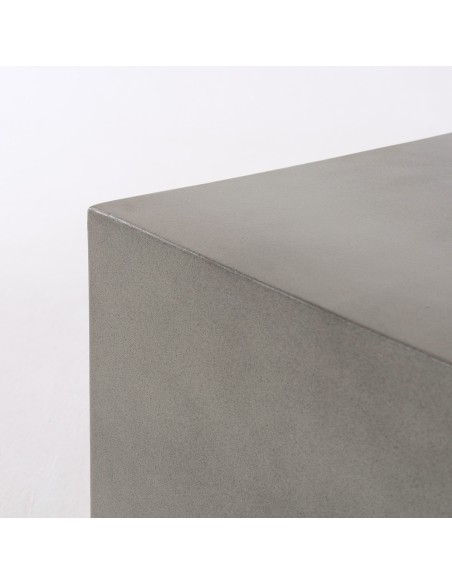 Banco de jardim quadrado de cimento