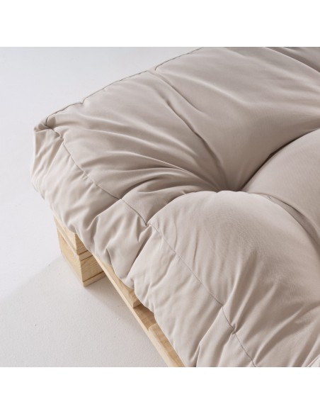 Sofa de palets con cojines asiento y respaldo crema