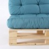 Sofá de palets con cojines asiento y respaldo turquesa