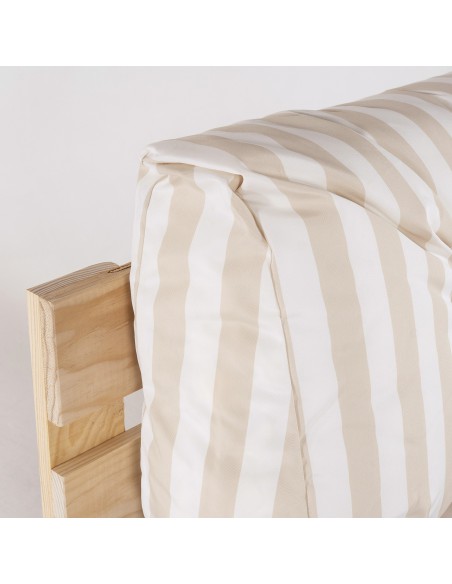 Sofa de paletes com almofadas de assento de baunilha e costas listradas de baunilha Sofa de paletes com almofadas de assento de baunilha e costas listradas de baunilha