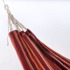 Hamaca para exterior de algodon con estampado de rayas burdeos 2