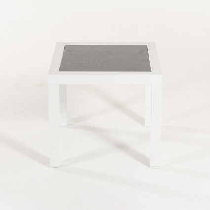 Mesa lateral de jardim tampo em aluminio branco e vidro temperado tipo ceramica