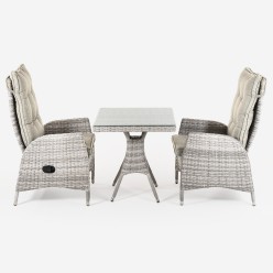 Conjunto ao ar livre. Mesa de 70cm e 2 poltronas reclinaveis 2