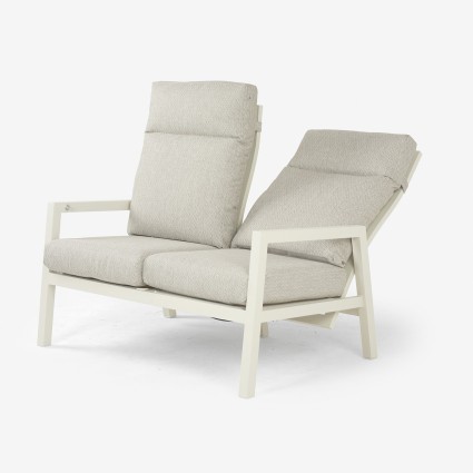 Conjunto mesa elevable de jardin 80x80, sillones y sofa reclinable de aluminio blanco roto.