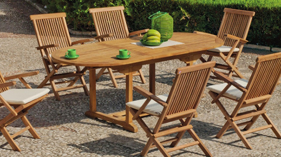 Muebles que no temen al tiempo: El secreto de nuestra teca certificada.